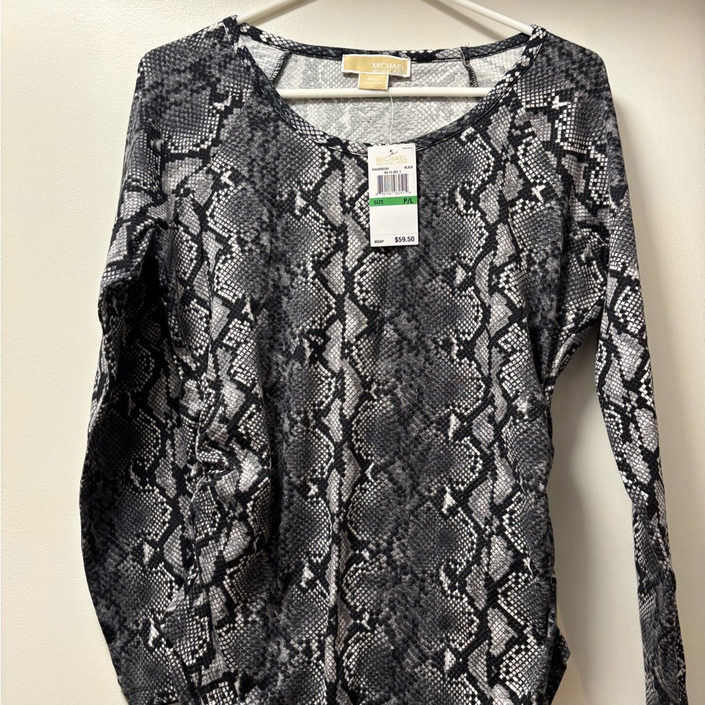 Michael Kors women’s long sleeve nwt large